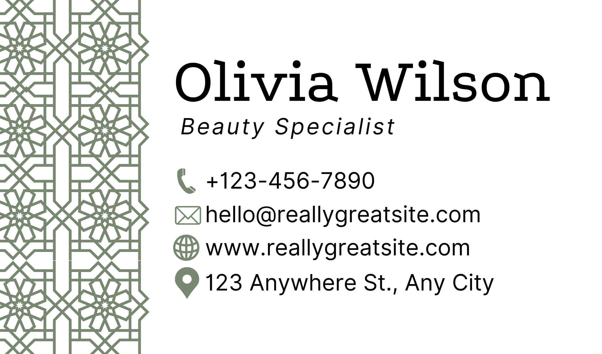 Green Minimalistic Geometry Beauty Business Card